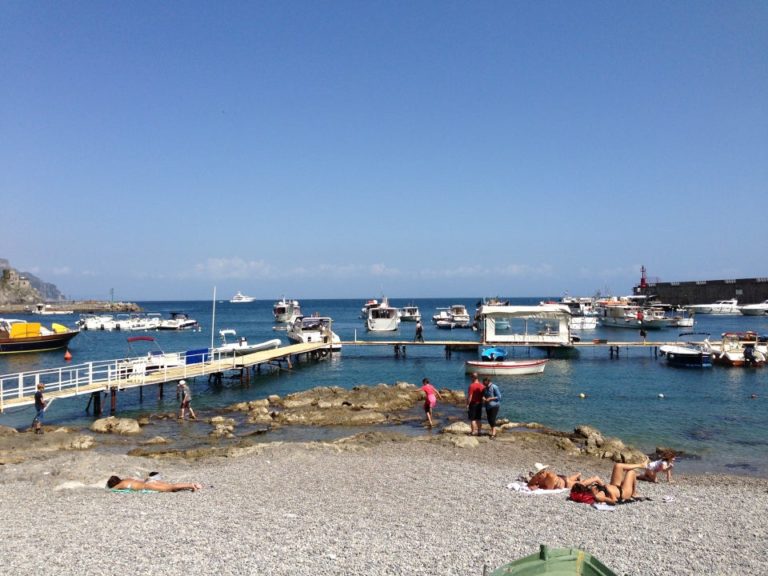 Tutte Le Spiagge In Costiera Amalfitana Traghettiup Blog Di Viaggi