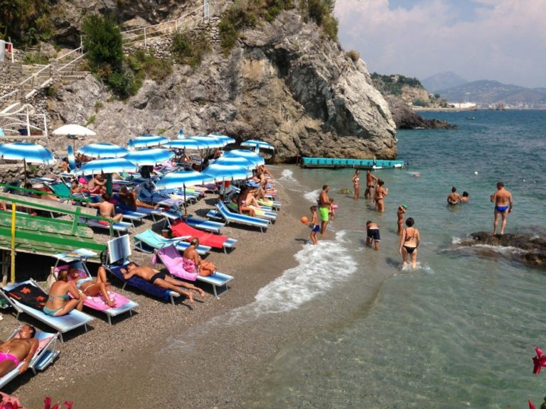 Tutte Le Spiagge In Costiera Amalfitana Traghettiup Blog Di Viaggi